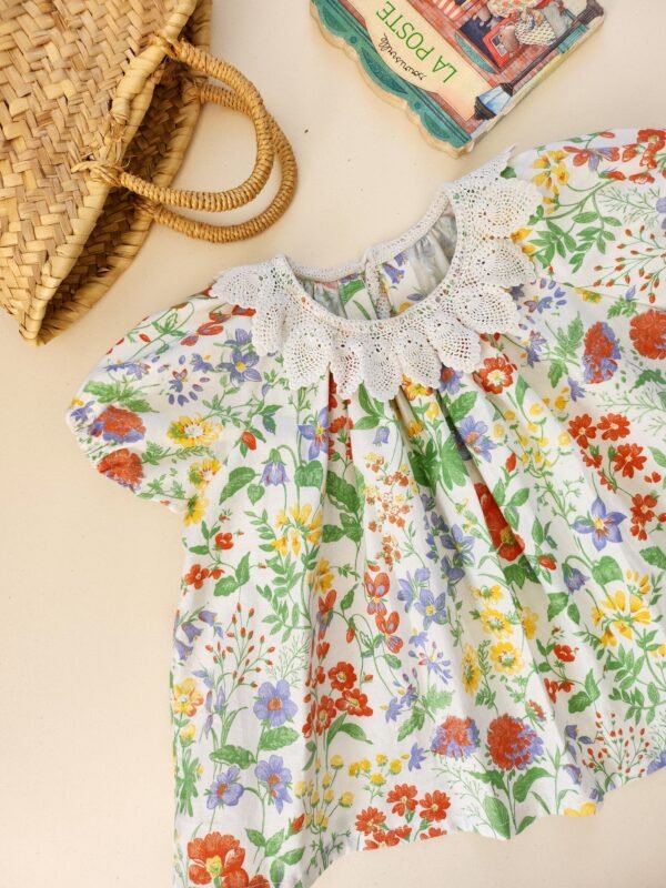 20240417_110930 Blouse volantée "Motif Floral" 3 à 4 ans