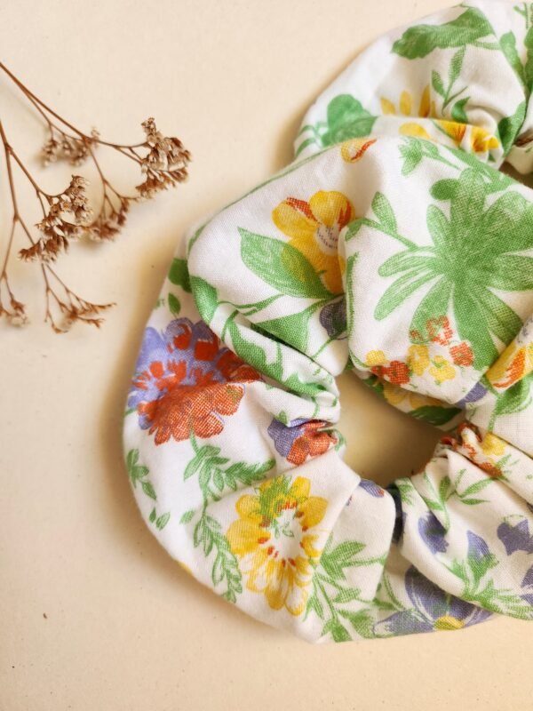20240513_081015 Chouchou enfants upcyclés "Motif Floral"