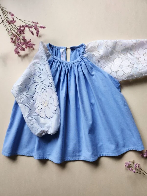 blouse-fille-dentelle-maison-tulipes Blouse fille coton bleu ciel et dentelle seconde main