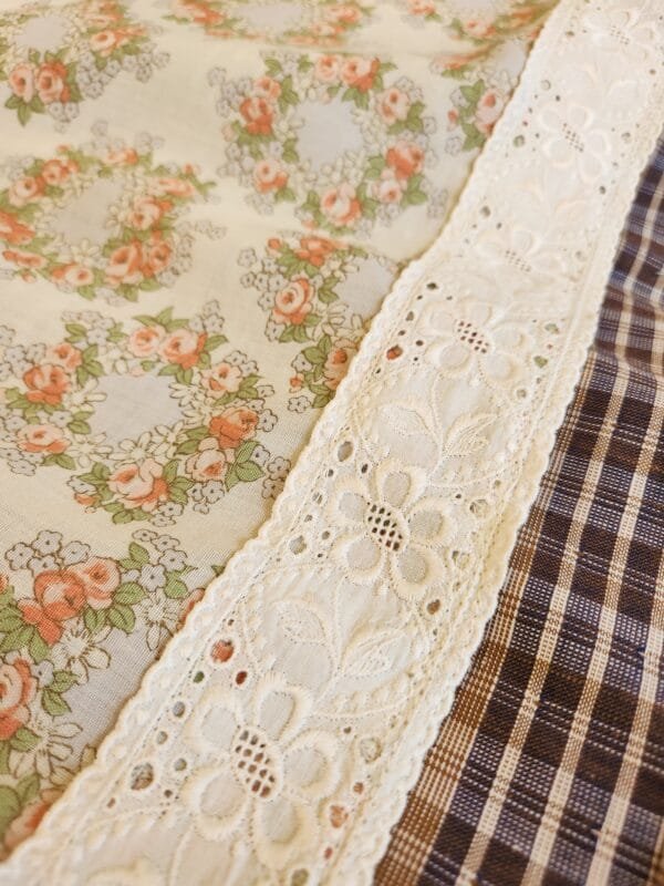 robe_col_volant_fille_prince_de_galles_doublure2 Robe Précieuse d'Automne 5-6 ans